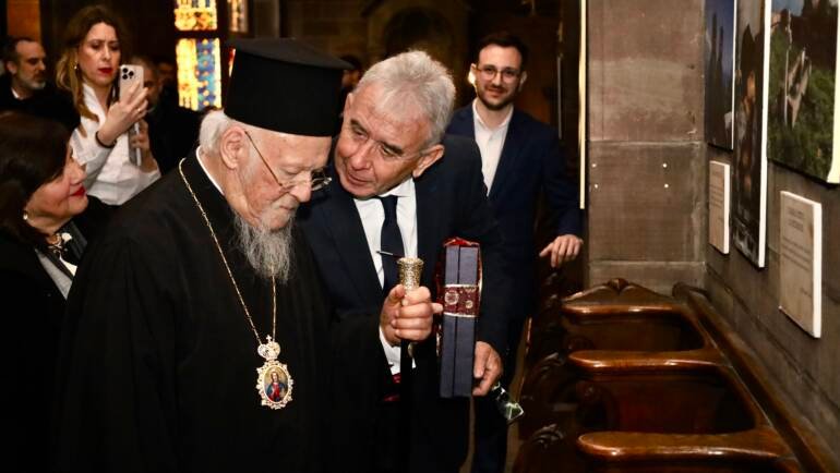 Ολοκληρώθηκαν οι εκδηλώσεις από την Ιερά Μητρόπολη Γαλλίας και την Ενορία των Τριών Ιεραρχών Στρασβούργου με αφορμή την τριήμερη επίσκεψη του Οικουμενικού Πατριάρχη κ.κ. Βαρθολομαίου!!